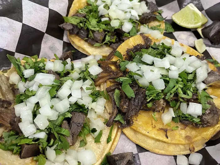 MISSOURI: El Jarocho Mexican Store and Taqueria in Valley Park