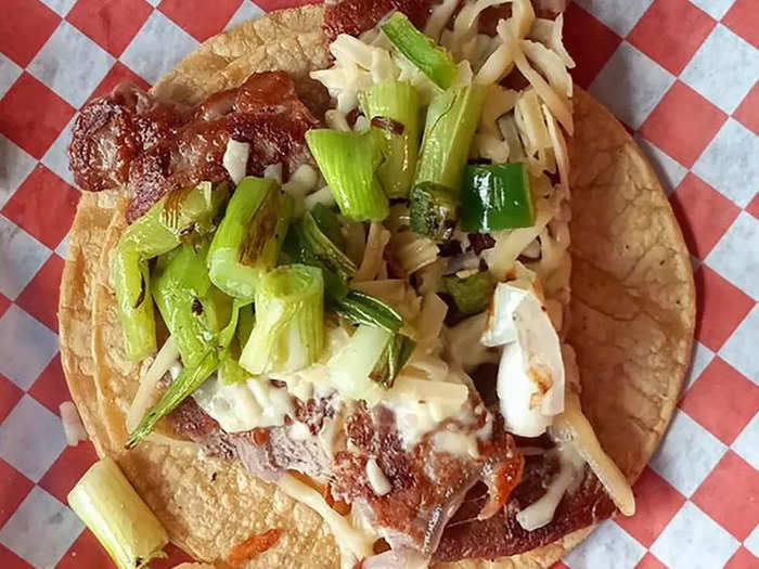 ILLINOIS: El Tragón Taqueria in Chicago