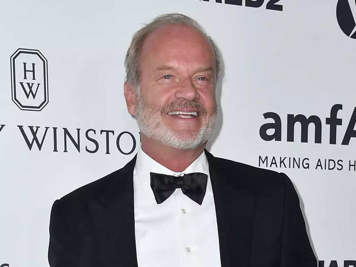 Kelsey Grammer leans right.