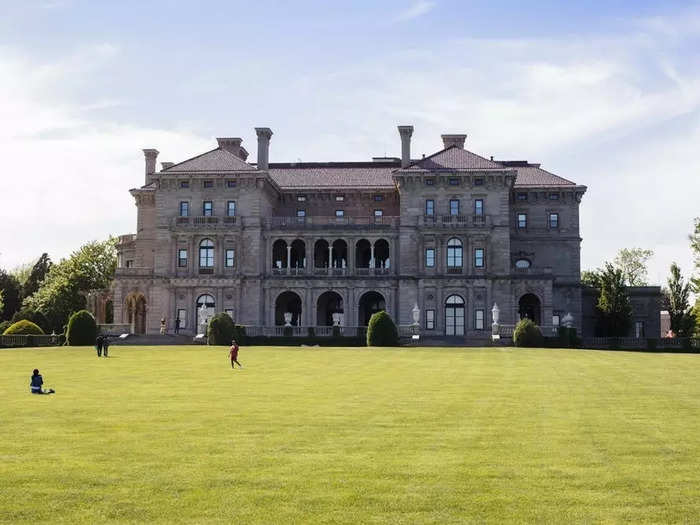 RHODE ISLAND: The Breakers