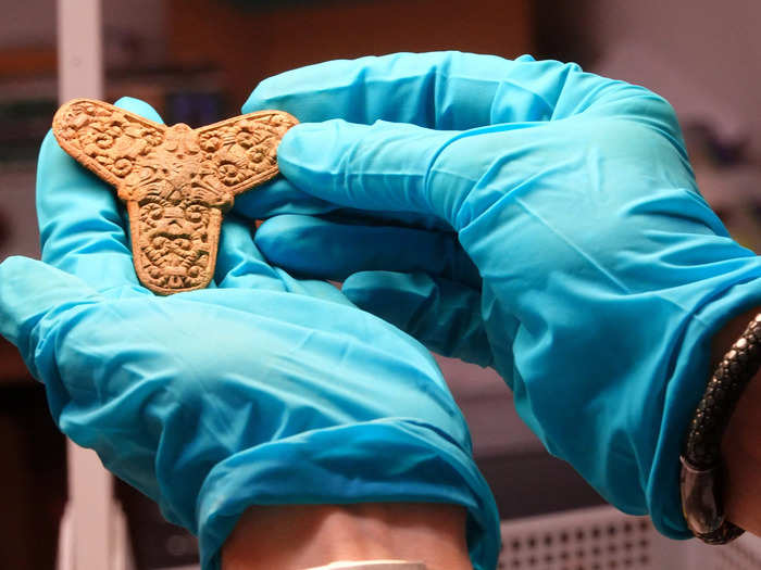 Researchers found a brooch that originated on a nearby island. 