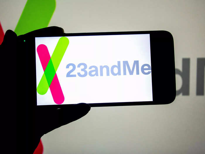 2010: 23andMe gets its first National Health Institute-funded grant