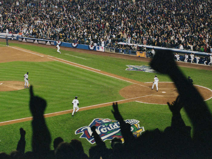 In 1998, the Yankees swept the San Diego Padres.