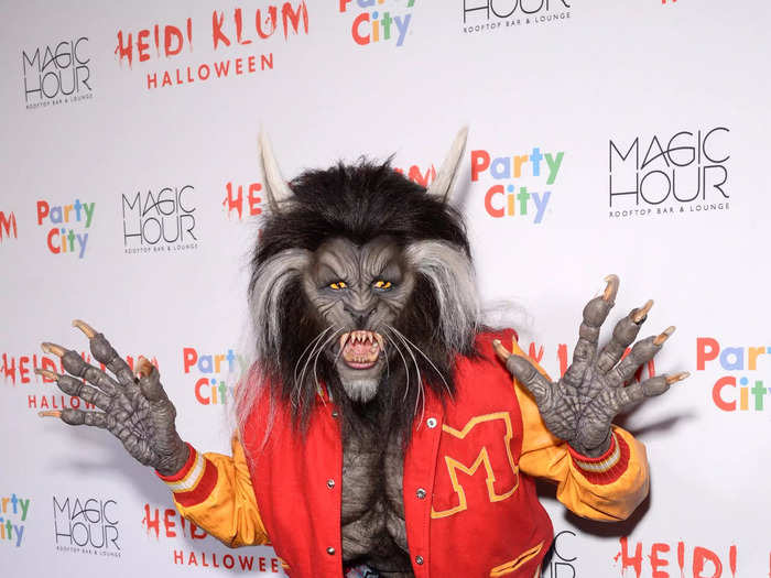 Our third-favorite Klum costume has to be her look from 2017 when Klum fully became a werewolf from Michael Jackson