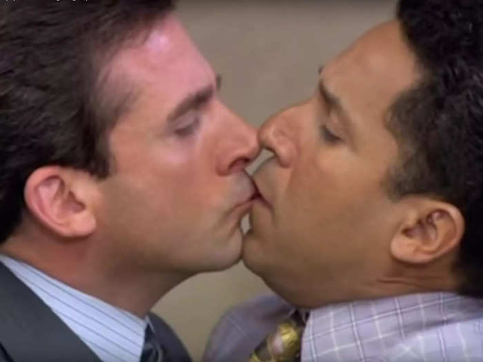 Carell improvised the kiss between Michael and Oscar.