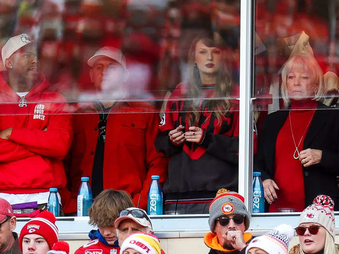 Swift rocked a vintage sweatshirt at a Chiefs game in December 2023. 