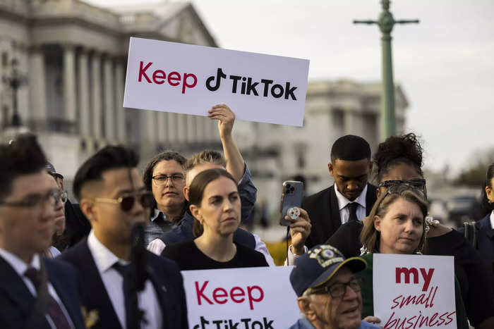 Donald Trump's pledge to 'never ban' TikTok will be tough to fulfill, legal experts say