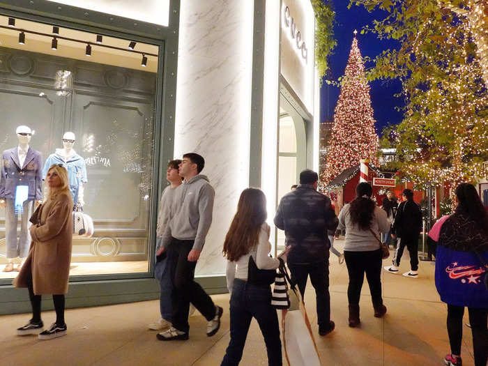 Buy these 14 stocks set to benefit most from the surge in year-end holiday spending: Morgan Stanley