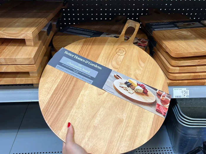 I found the perfect charcuterie board for entertaining.