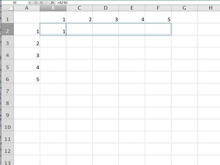 We drag the first cell to the right, to copy the function over.