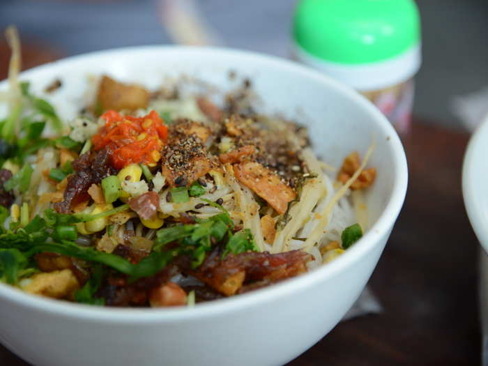 From the Hai Nan province in China, this dish is comprised of thin rice noodles, soy sauce, beef jerky, bean sprouts, and mustard greens.