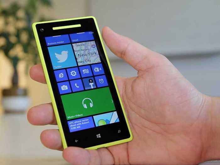 #8 HTC Windows Phone 8x