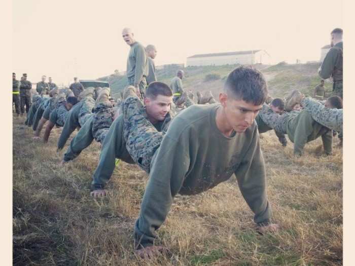 "Squad push-ups" are a regular training exercise ... look at that guy