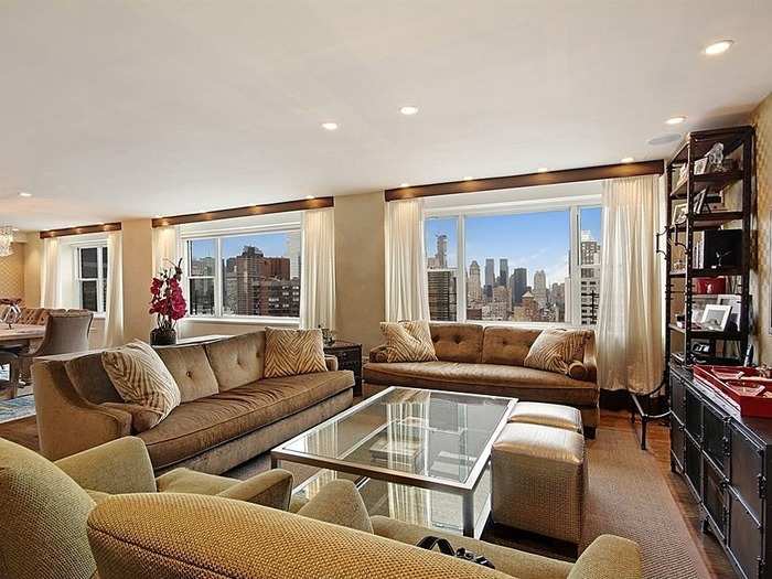 New York, NY: $5 million buys a four-bedroom, five-bathroom penthouse condo on the Upper East Side of Manhattan.