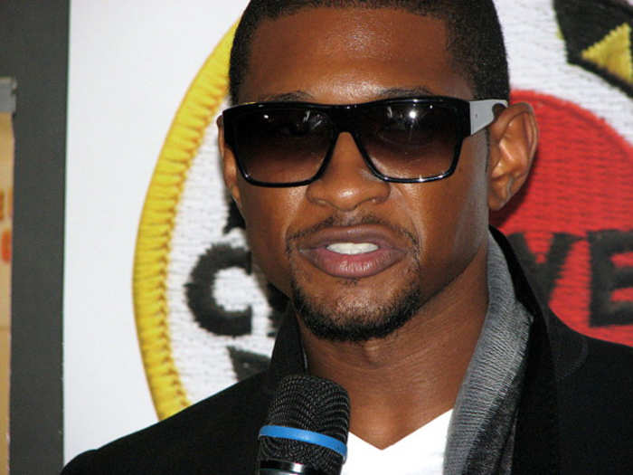 Worst Tipster #3: Usher reportedly leaves his autograph as a tip.