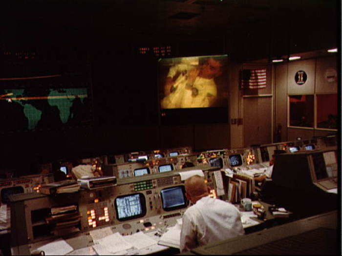 Just 9 hours later, the crew finished a television broadcast showing how comfortable it is to live on the spacecraft in zero gravity. Lovell closed with a warm good night: This is the crew of Apollo 13 wishing everybody there a nice evening, and we
