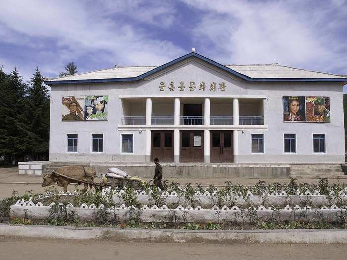 A cinema in the small town of Eunheung located on the flanks of the Baekdu Daegan in Kaema-gowon, Yanggangdo, DPRK.