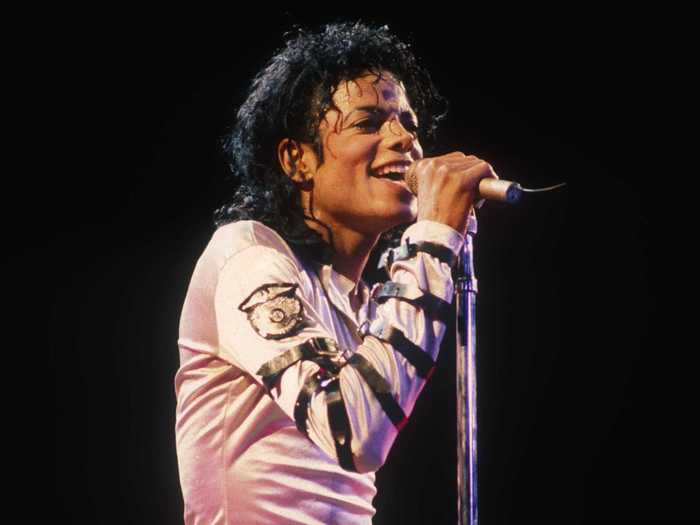 ... he rocked his curly hair at his first solo concert in Missouri in 1988.