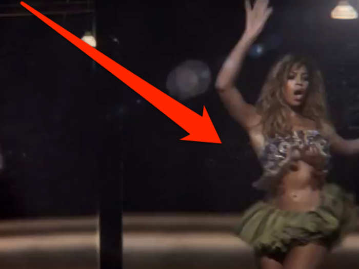 Which Beyonce wore this green rah-rah skirt?