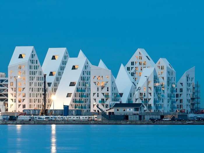 BEST RESIDENTIAL MID RISE (Jury): The Iceberg Dwellings in Aarhus, Denmark, Julien De Smedt Architects, Cebra a/s, Search, and Louis Paillard.