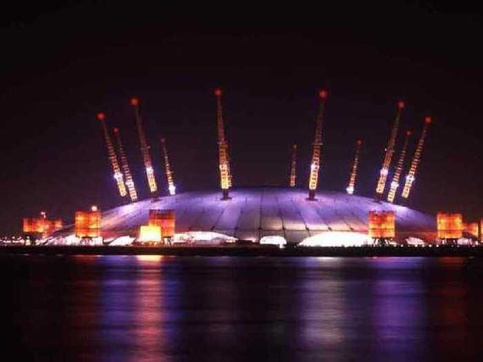 Robbers plan massive shootout and speedboat chase for Millennium Dome raid, but ...