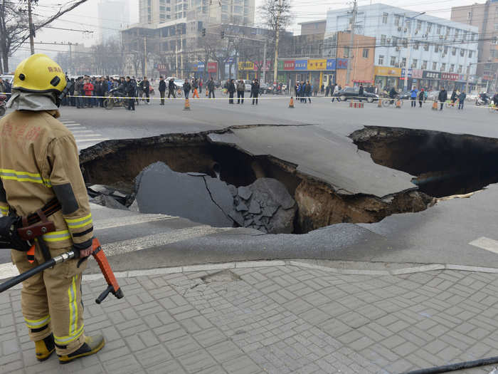 Another road collapse in Shaanxi — this one was 20 feet deep and 33 feet wide and broke three coal gas tubes and one water tube in December 2012.