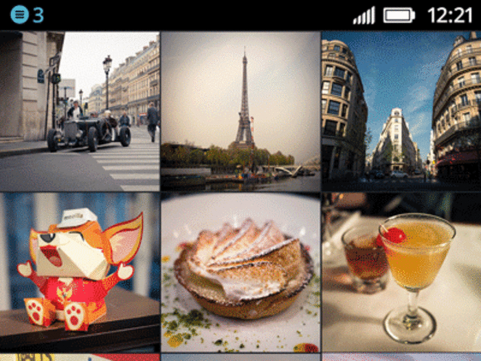 Browse your photos in a format reminiscent of iOS