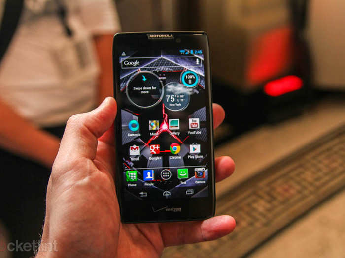 Droid RAZR MAXX HD: If you have battery issues, this is the phone for you. The RAZR MAXX HD gets users up to 32 hours of battery life. Besides having a long battery life it runs the new version of Android and packs in 4G LTE.