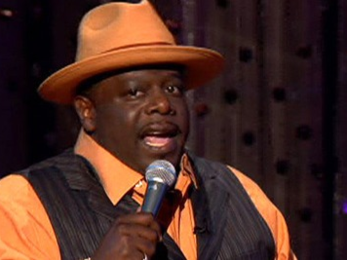 Cedric the Entertainer did a dance with a bottle of Bud Light in the beer maker