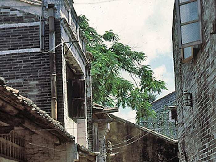 Residential lane, Shenzhen 1980. Again, I would not post an 