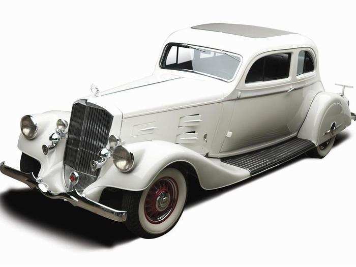 This white 1934 Silver Arrow from Pierce-Arrow was sold for $258,500.