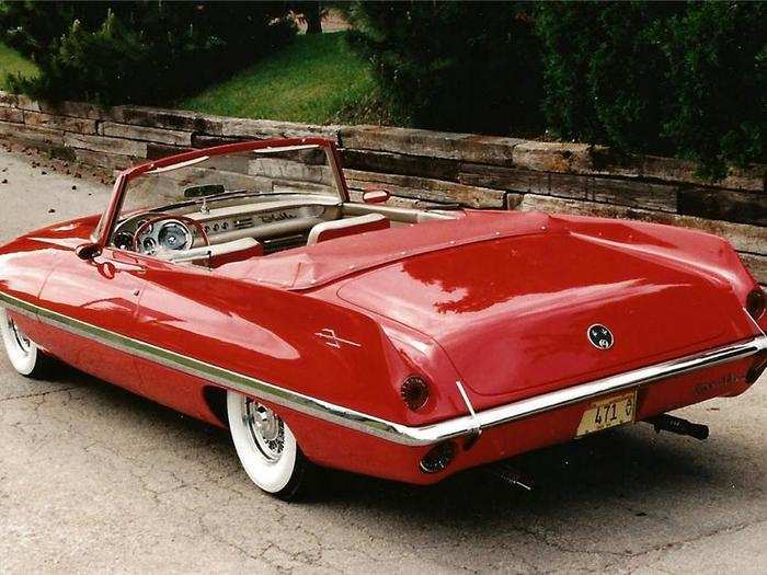 Sold for $1.38 million, the 1956 Diablo Concept Convertible is huge: nearly 21 feet long.