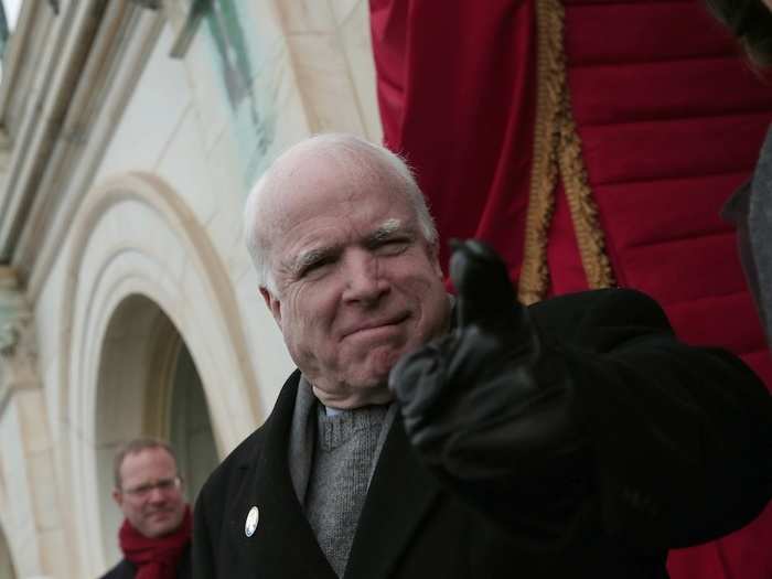 Sen. John McCain (R-Ariz.) arrives on the West Front of the Capitol for Obama