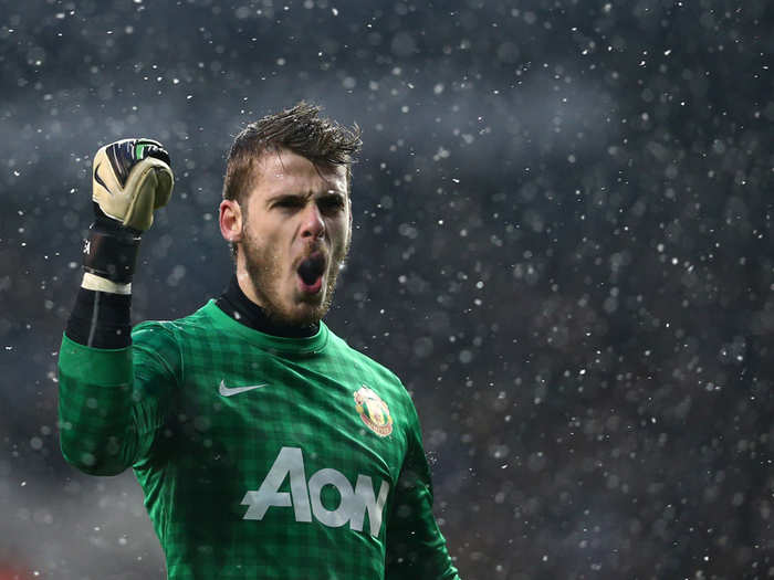 Manchester United goalie David De Gea pumps his fist