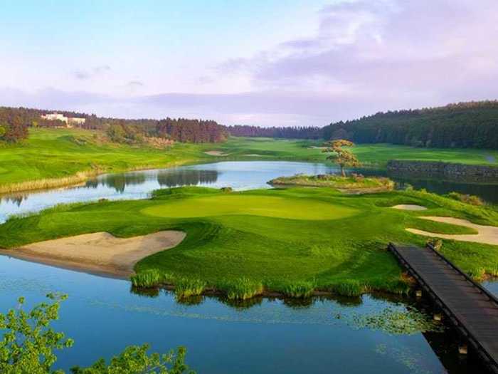 Nine Bridges is located on the volcanic Jeju Island in South Korea. The course was endowed by Jay Lee, grandson of the man who founded Samsung in South Korea. Completed in 2001, the course has great views and the look and feel of a course in the Canadian Rockies.