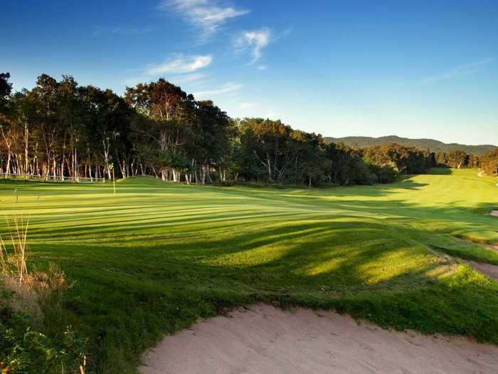 Public Highland Links in Nova Scotia is sometimes called the Cypress Point of Canada. The course has a traditional out-and-back routing over a beautiful rugged terrain. Stanley Thompson designed the course and named each hole in the Scottish tradition, like the 6th hole "Mucklemouth Meg."