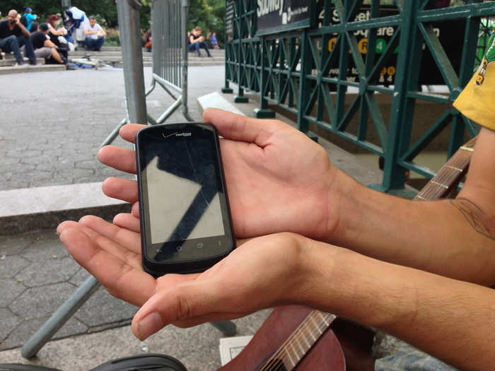 Jon owns a Verizon Pantech smartphone. He uses it to monitor his band