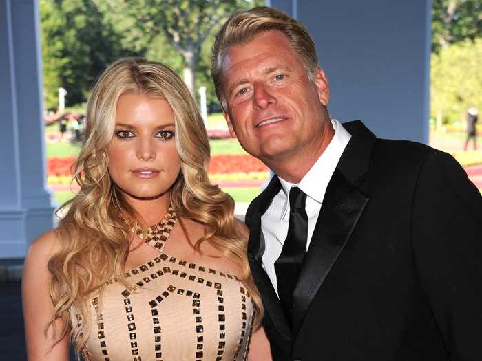 Joe Simpson and Jessica Simpson: "Antichrist Television Blues"