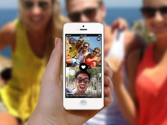 Frontback reinvents the selfie and puts your friends in the photos with you.