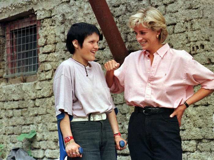 Princess Di chatted with a 15-year-old Bosnian girl during a three-day visit that called for the complete ban on land mines.