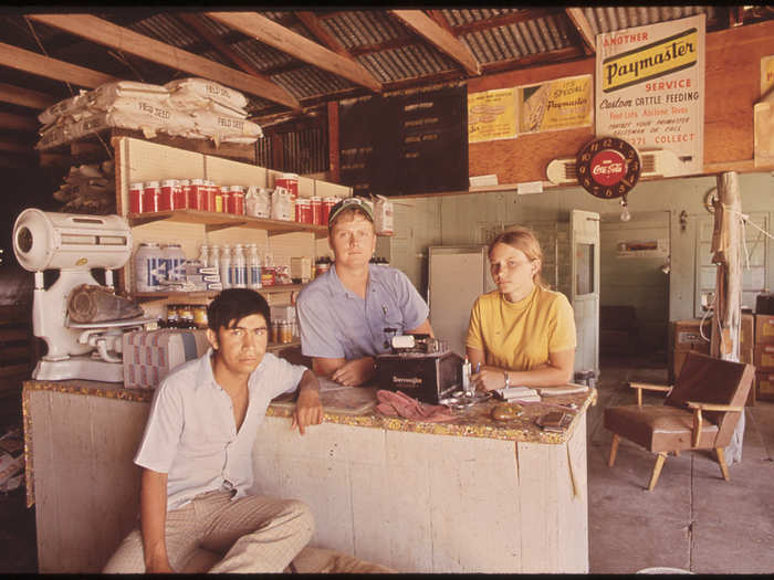 Leakey Store Owners, 07/1972