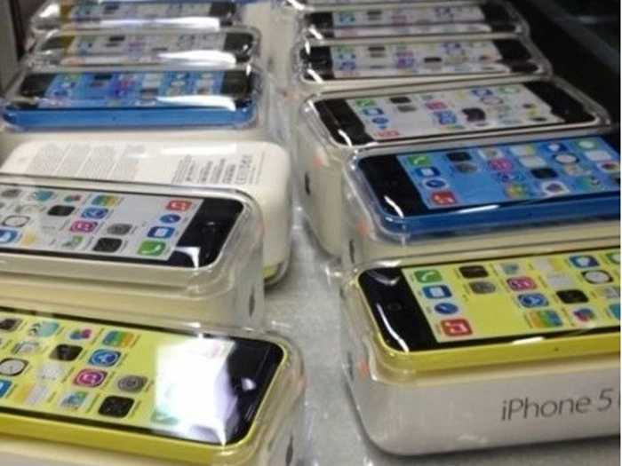 How much will the iPhone 5C cost?