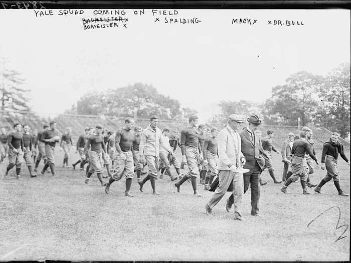 Yale team arriving (ca. 1910-1915)