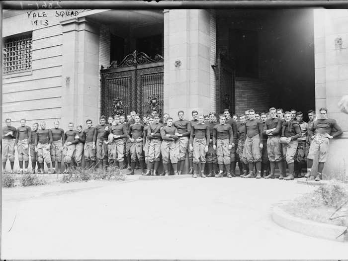 Yale varsity team (1913)