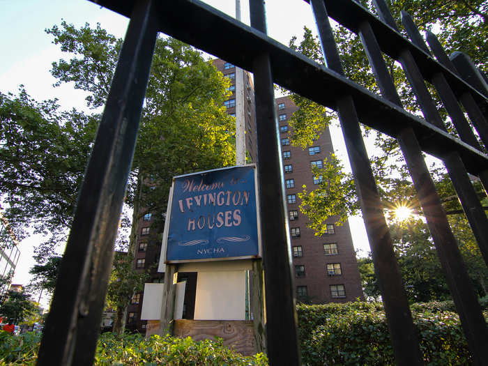 In 1941, to better house the growing population of the neighborhood, the New York City Housing Authority (NYCHA) built its first community housing project in East Harlem. Over the next 20-30 years the city built 24 NYCHA developments in the area.