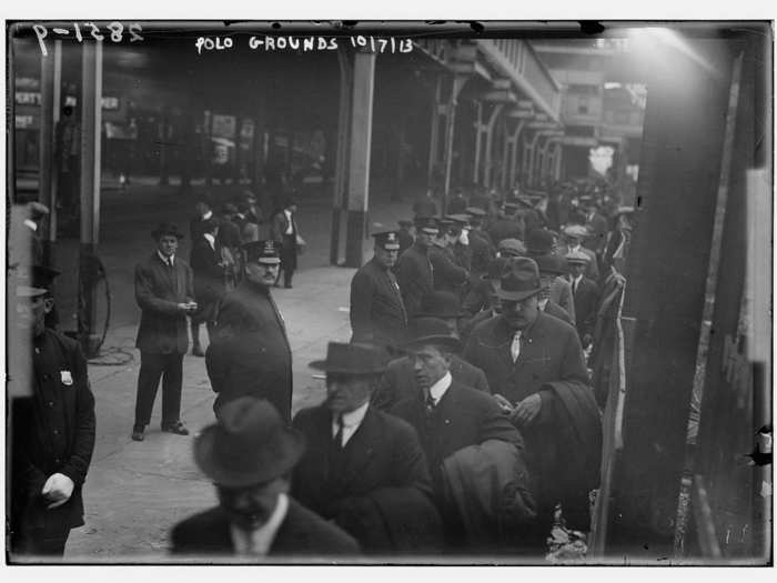 Fans walking to the Polo Grounds