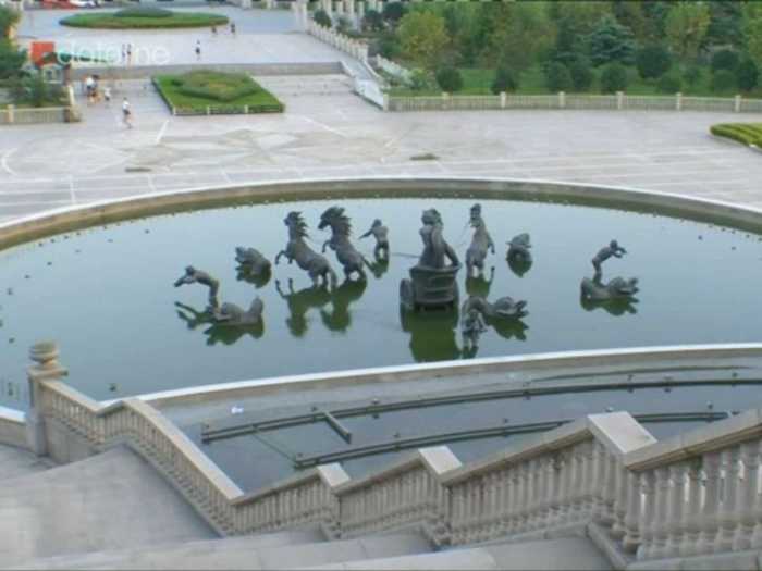 And an imitation of the fountains of Versailles.