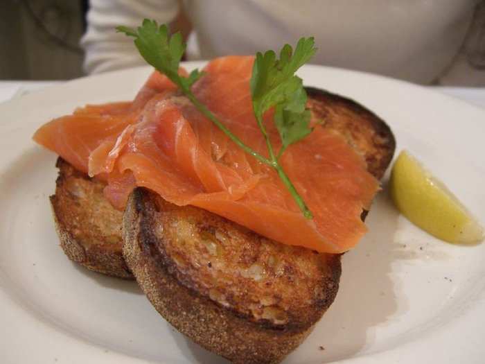 Scotland: Smoked salmon on brown bread