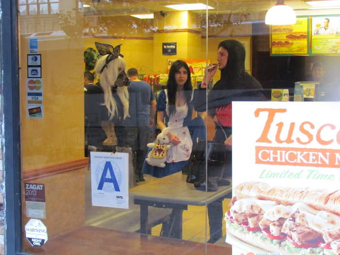 She and Alice were spotted at Subway a few blocks away.