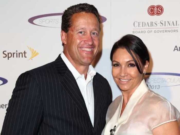 Former NFL quarterback Jim Everett runs his own investment management business.